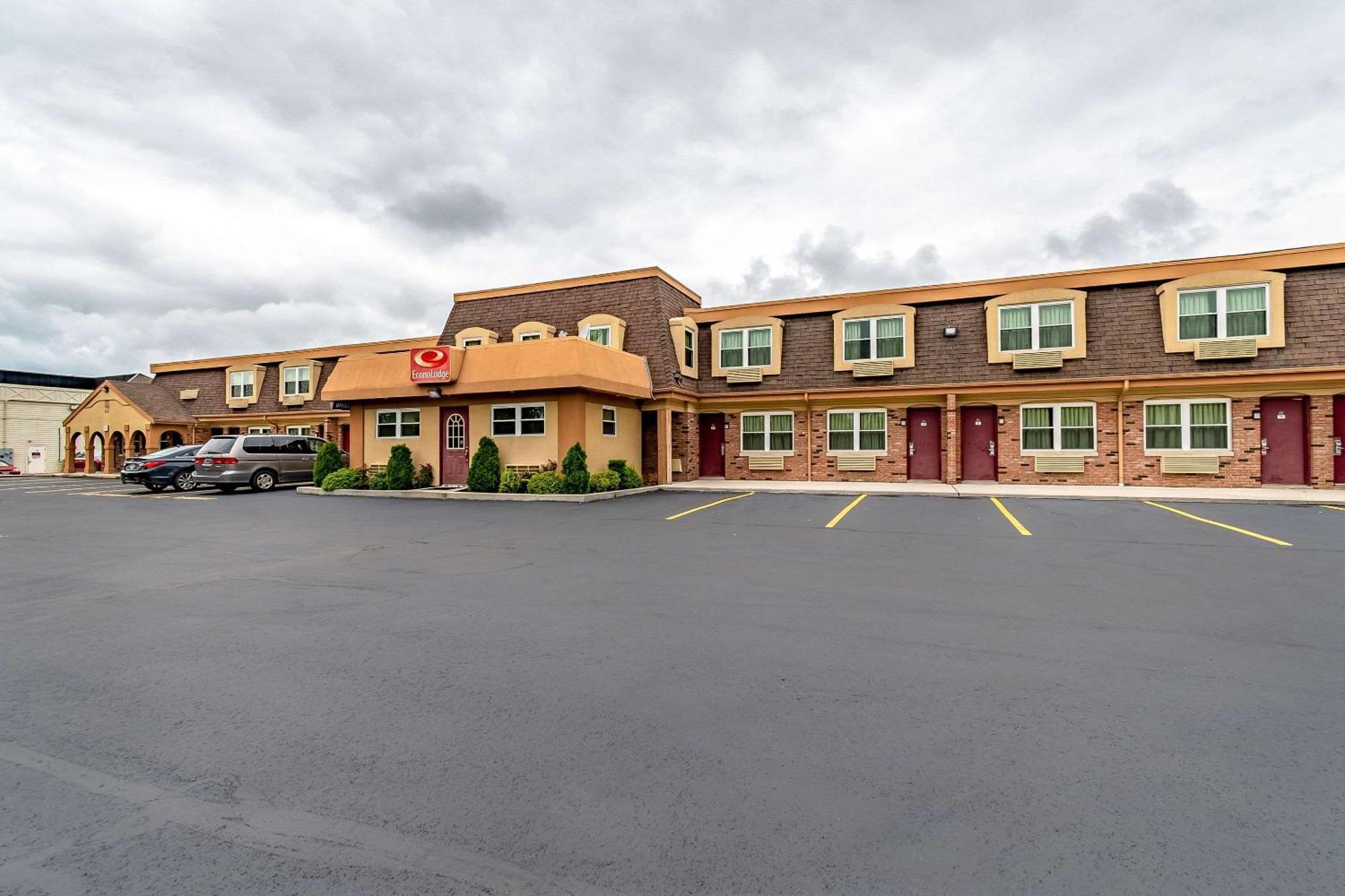 Econo Lodge Worthington Exterior photo